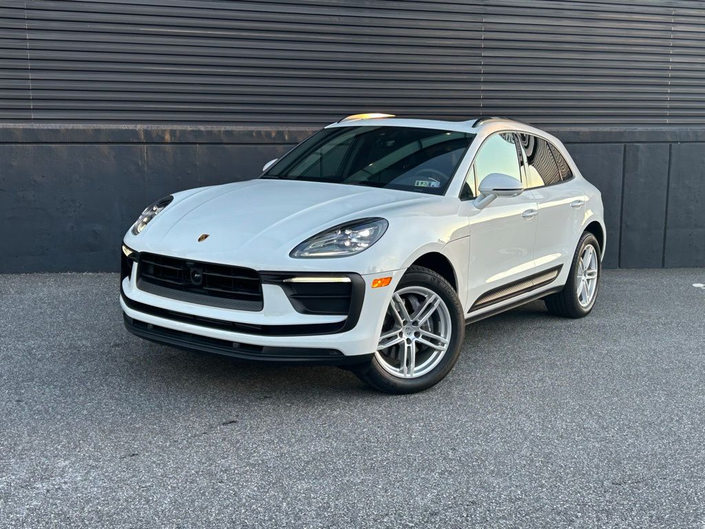 2025 Porsche Macan
