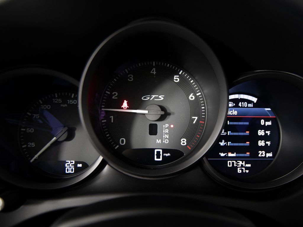 2026 Porsche Macan GTS - Photo 17