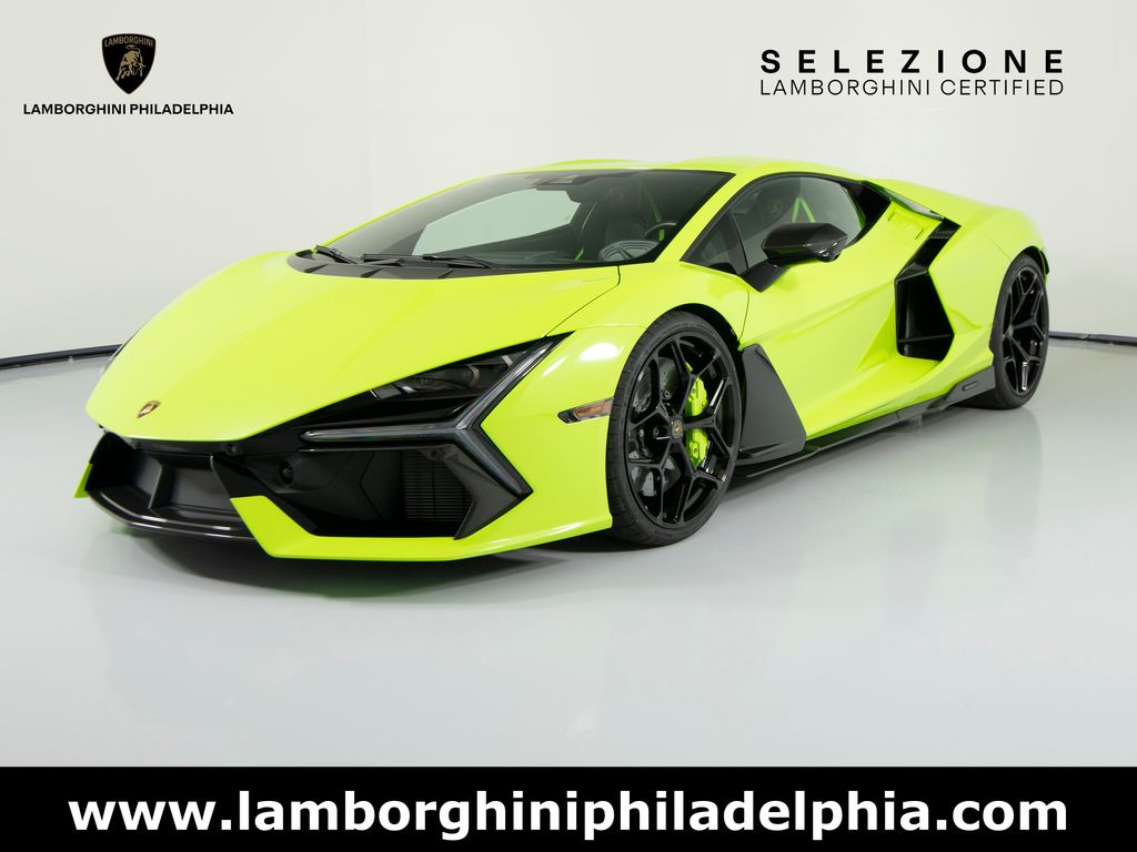 2025 Lamborghini Revuelto Base