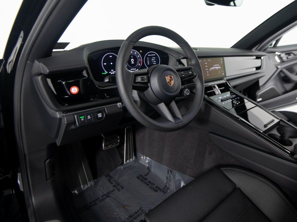 New 2026 Porsche Panamera 4 Hatchback