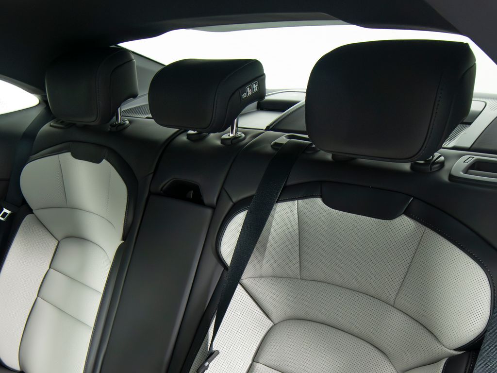 2026 Porsche Taycan Base - Photo 31