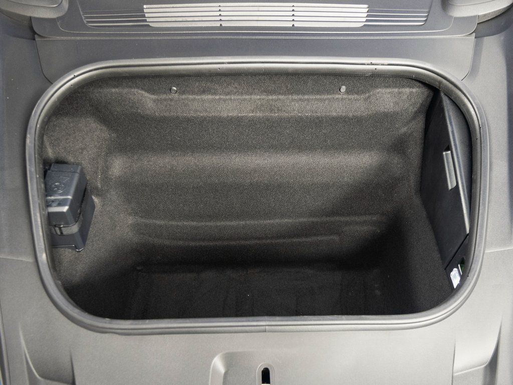 2025 Porsche 911 - Photo 17