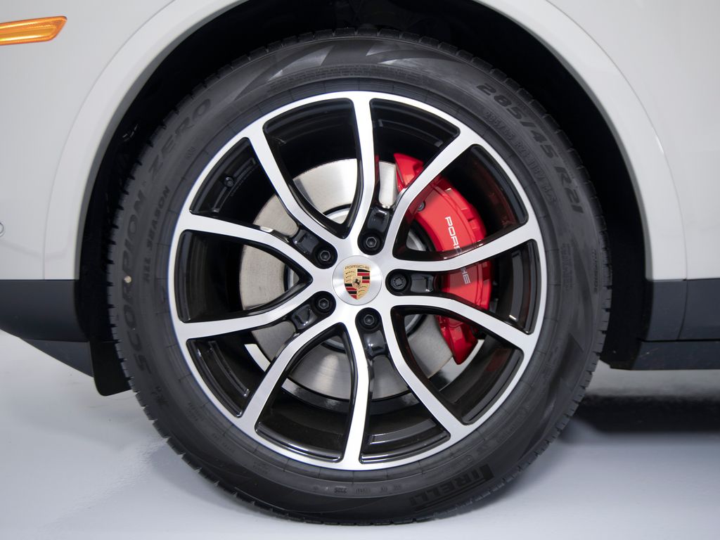 2026 Porsche Cayenne Coupe S E-Hybrid - Photo 13