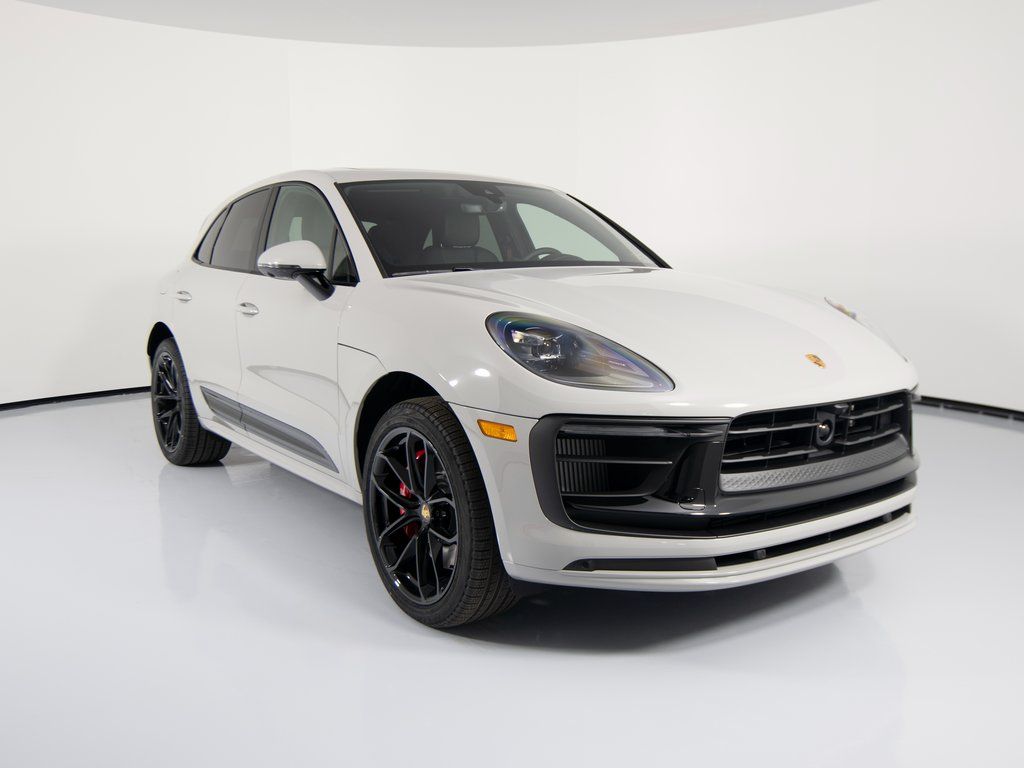 2026 Porsche Macan GTS - Photo 8