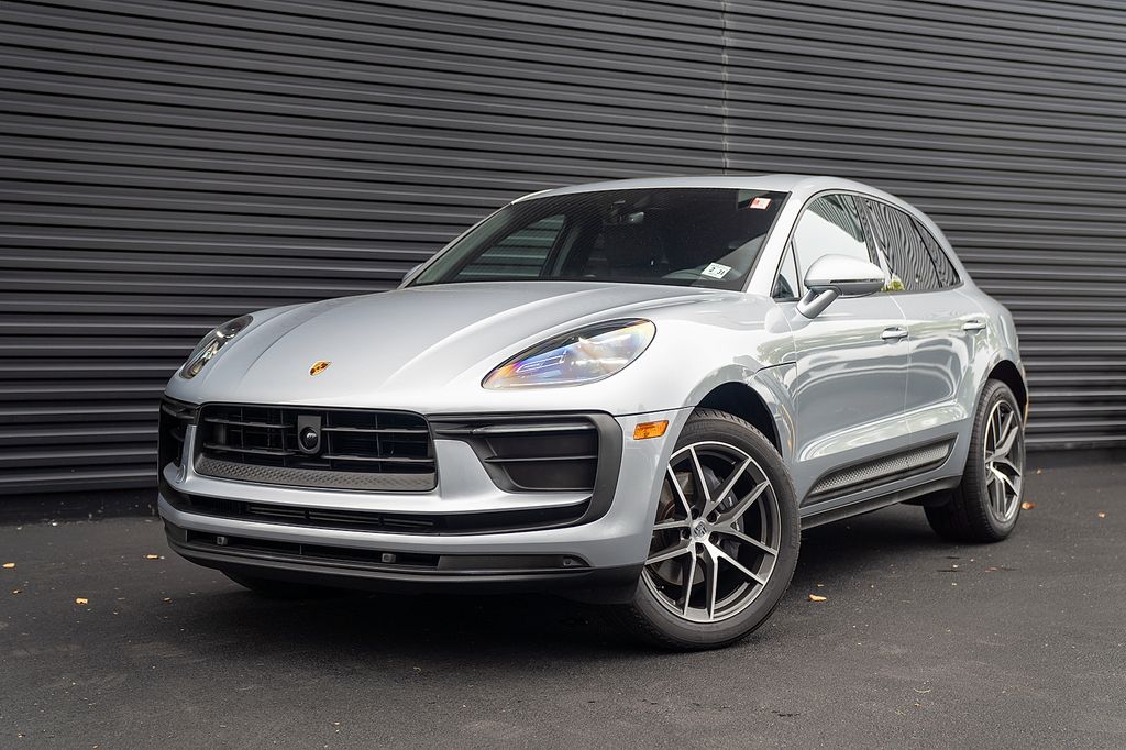 2026 Porsche Macan