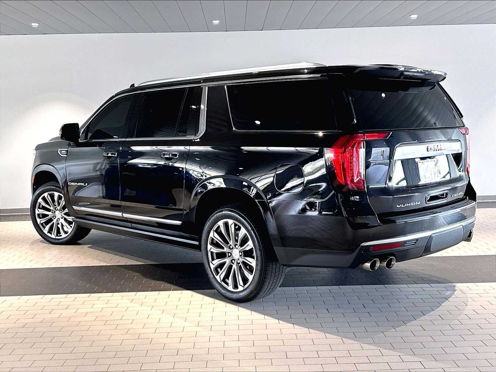 Used 2021 GMC Yukon Denali Denali 4WD 4dr SUV