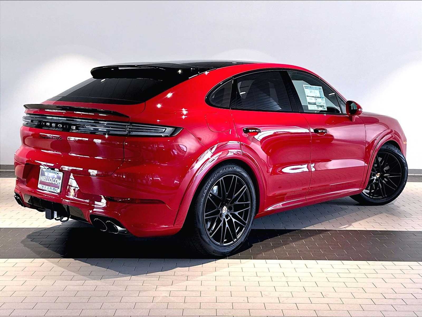 2026 Porsche Cayenne Coupe GTS - Photo 7