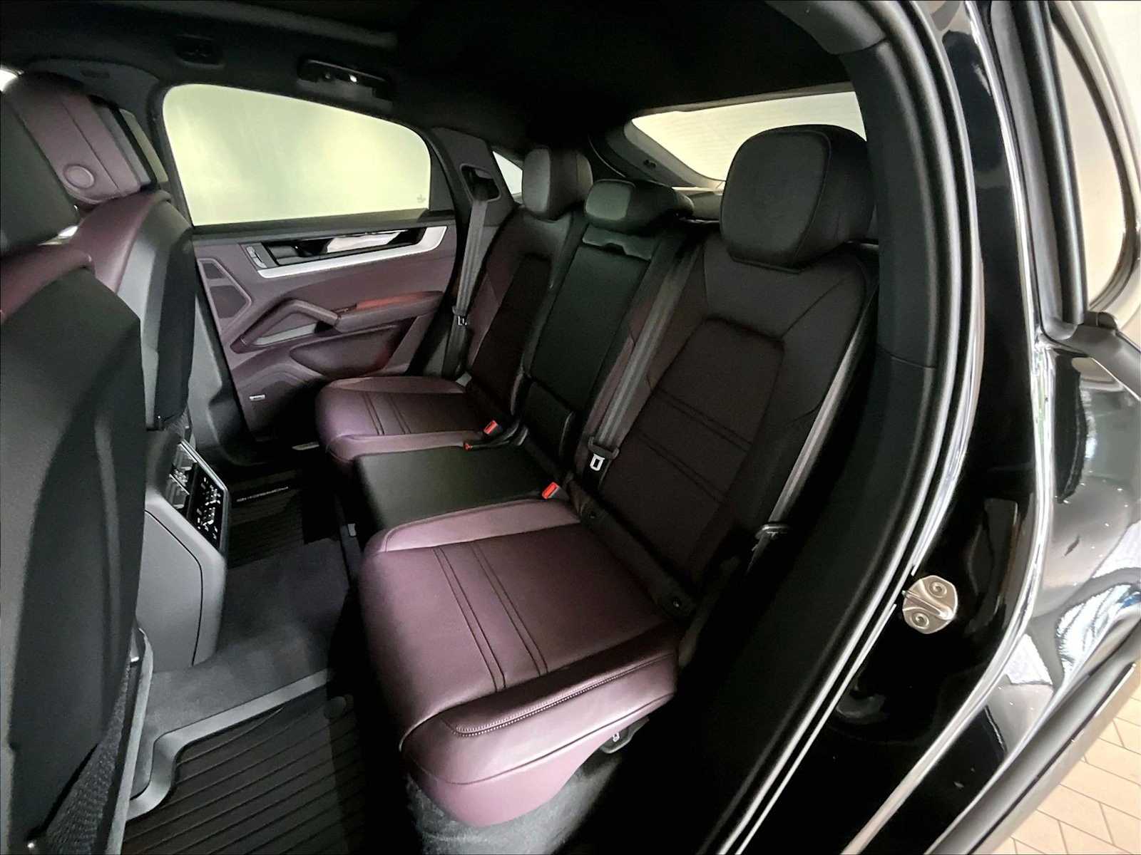 2026 Porsche Cayenne Coupe Base - Photo 27