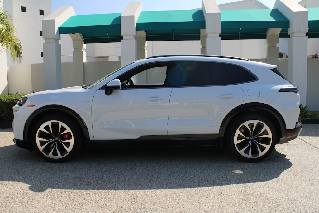 New 2026 Porsche Cayenne Turbo Electric Turbo Electric AWD