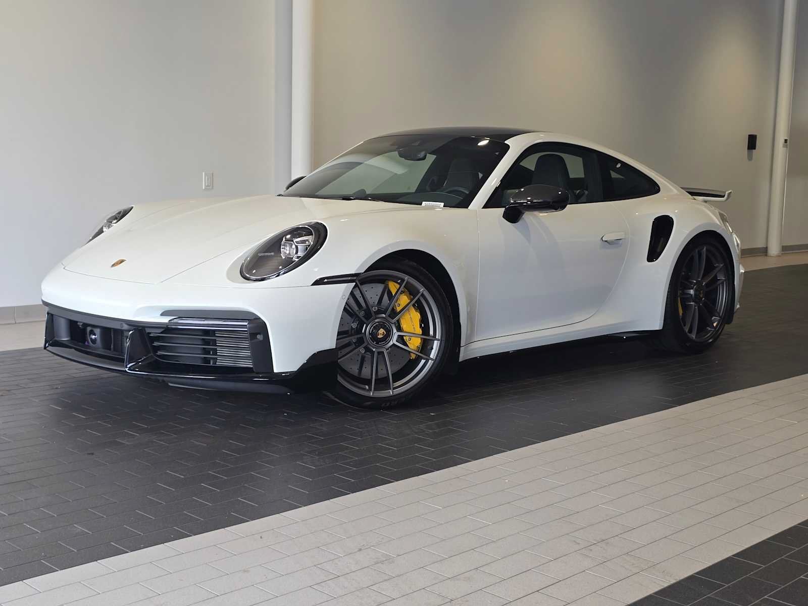 2025 Porsche 911 Turbo S