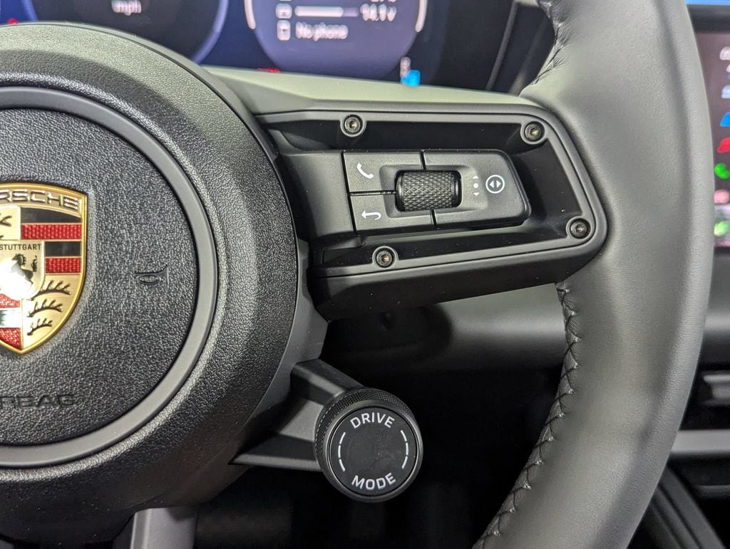 2025 Porsche Macan Base - Photo 20