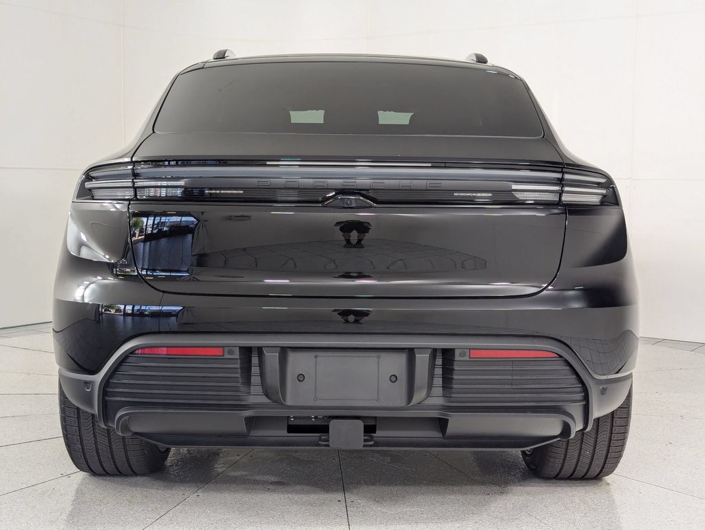 2025 Porsche Macan Base - Photo 9