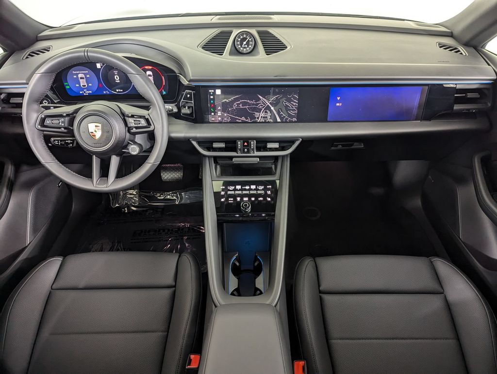 2025 Porsche Macan Base - Photo 26