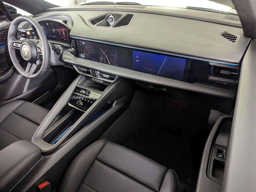 2025 Porsche Macan Base - Photo 27