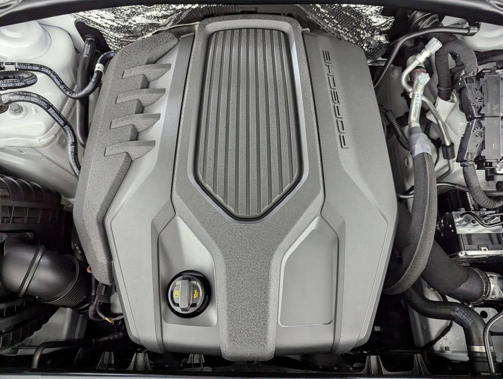 2026 Porsche Macan T - Photo 30