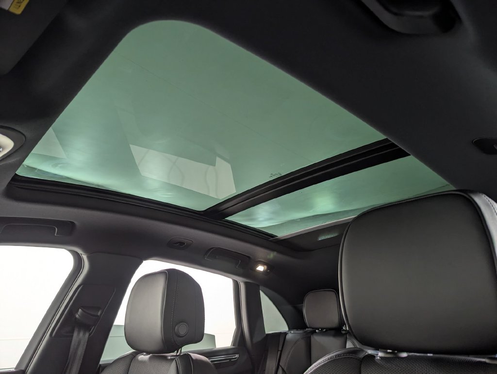 2026 Porsche Macan T - Photo 13