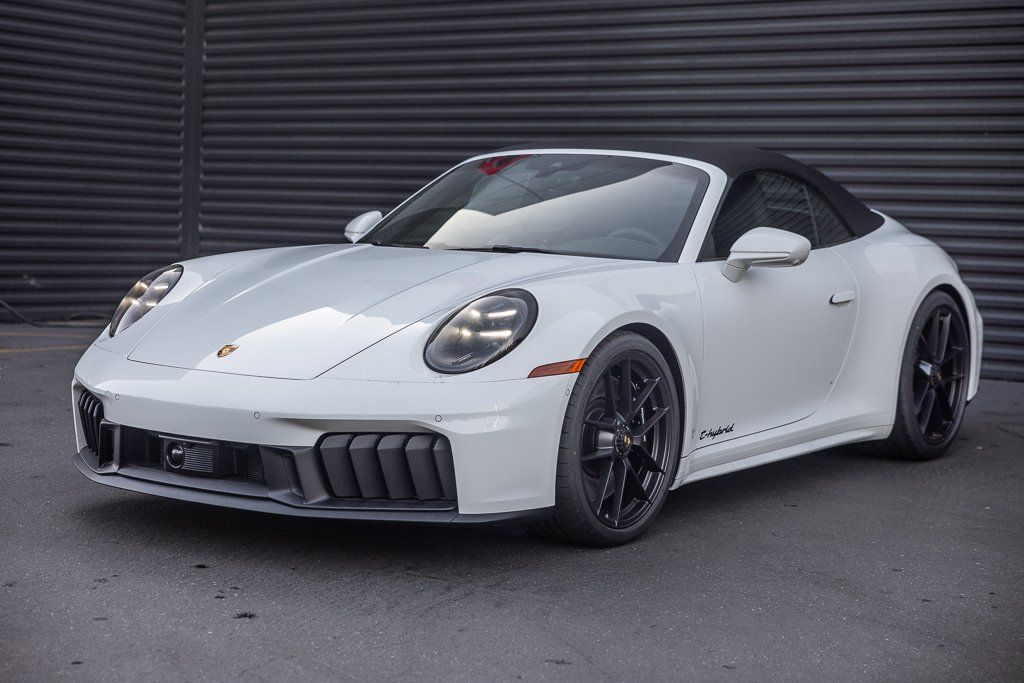 2026 Porsche 911 GTS