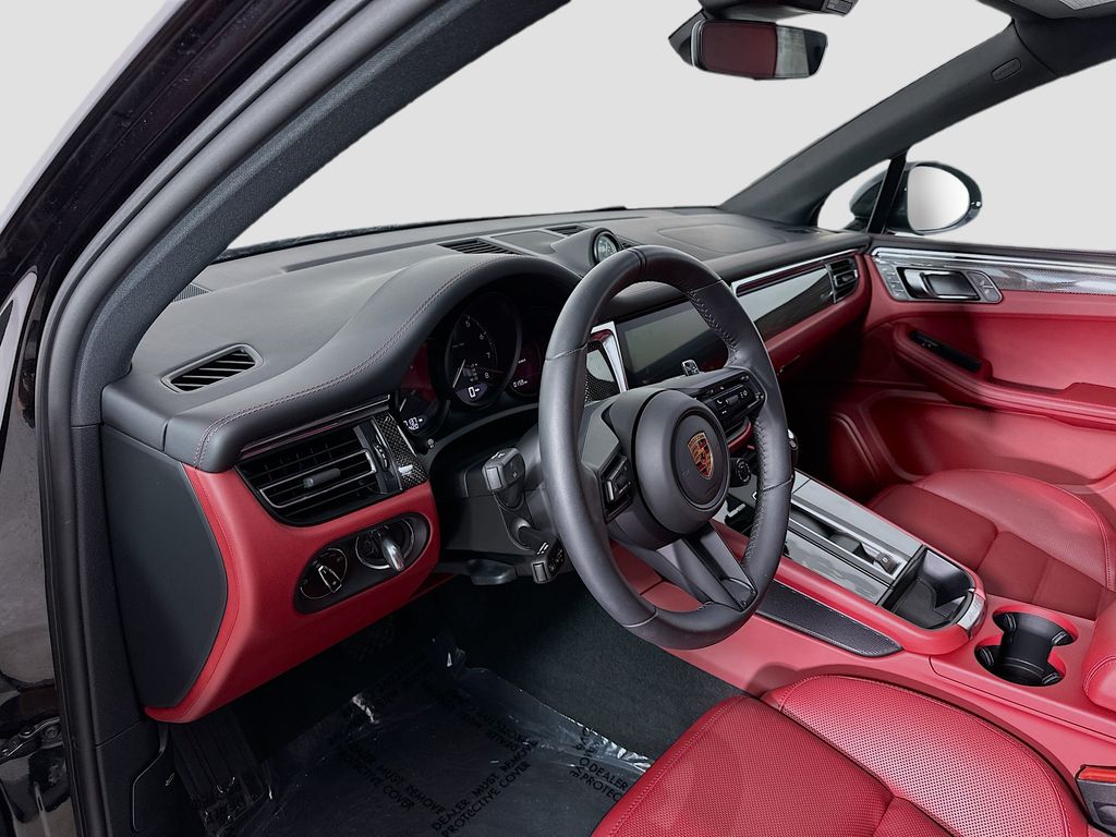 2025 Porsche Macan Base - Photo 4