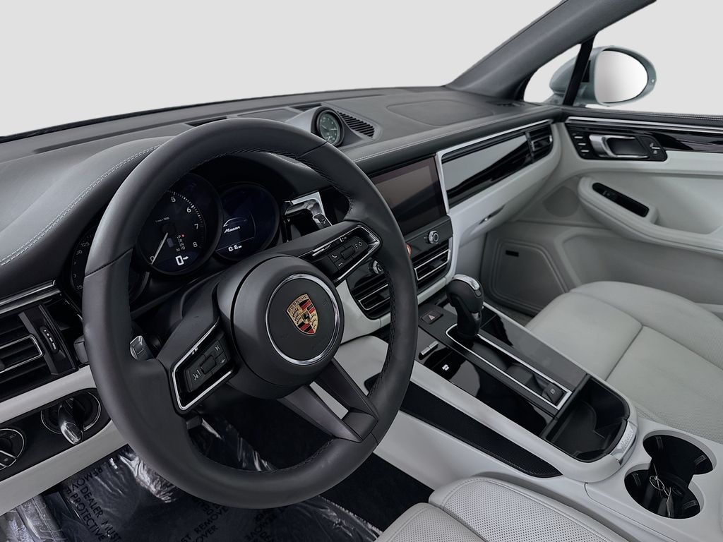 New 2025 Porsche Macan SUV