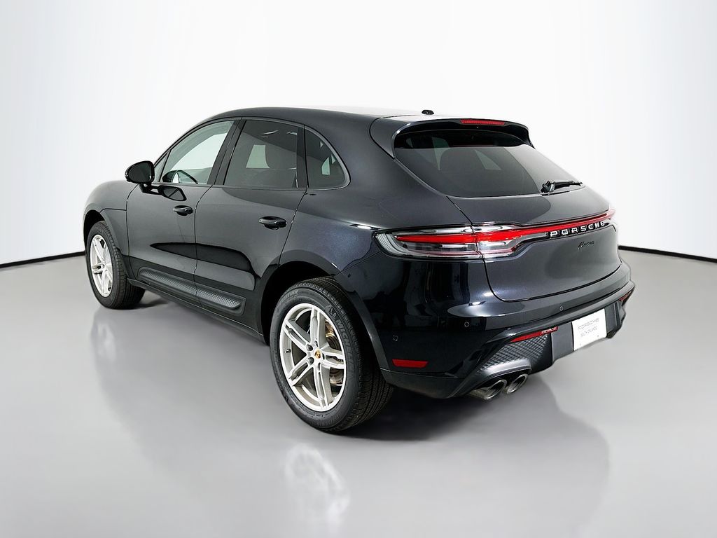2025 Porsche Macan Base - Photo 3