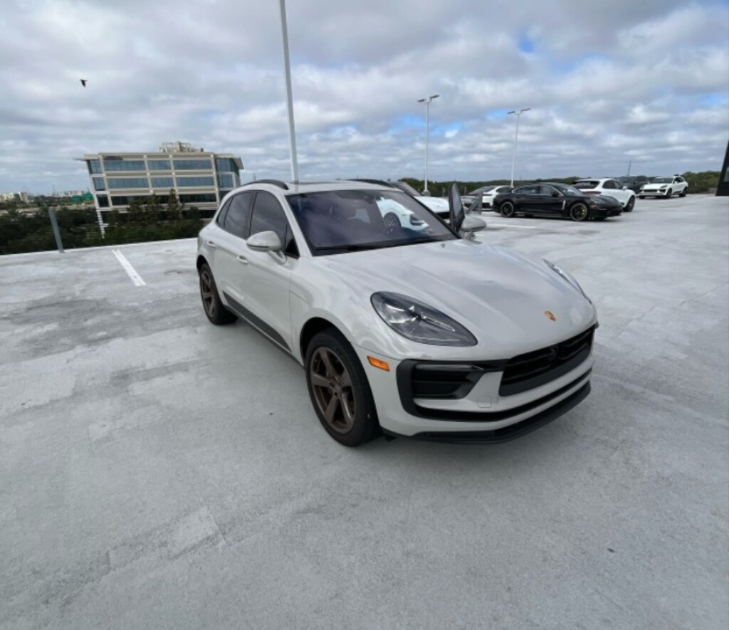 Certified 2023 Porsche Macan SUV