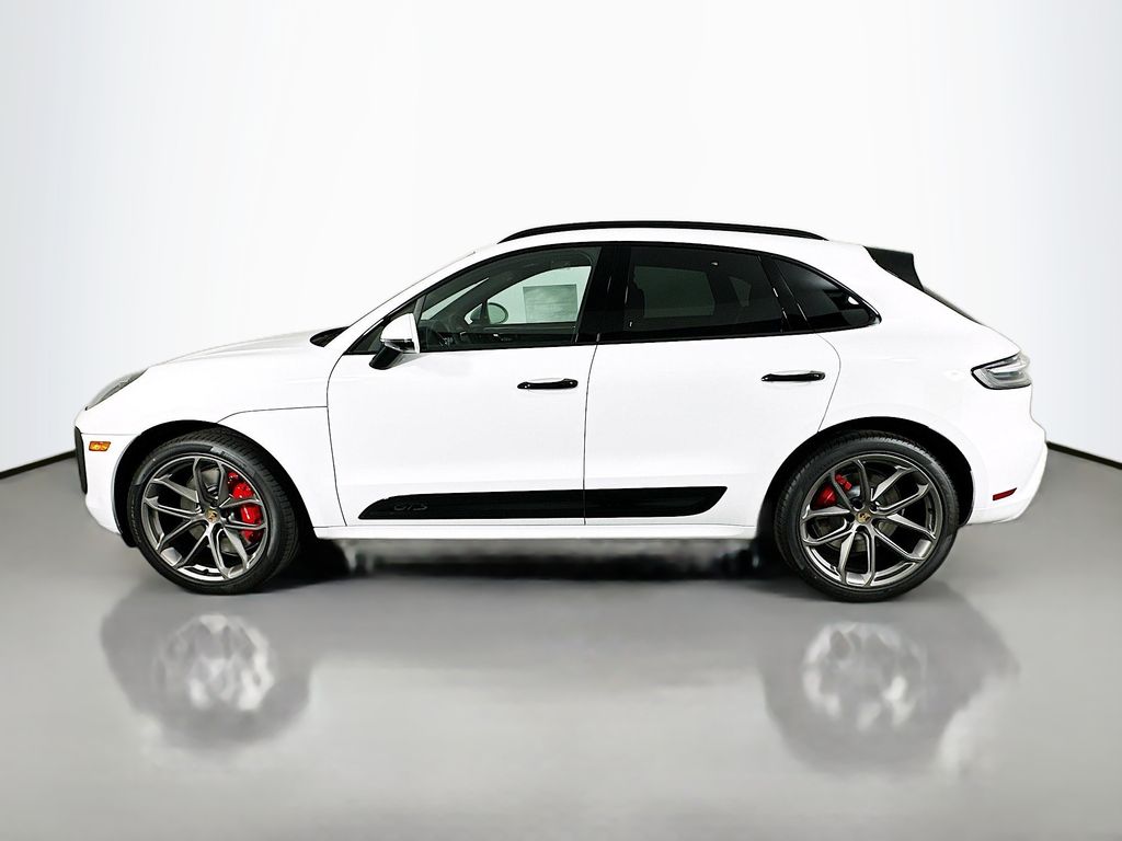 2026 Porsche Macan GTS - Photo 2
