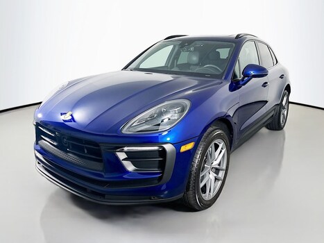 2025 Porsche Macan SUV
