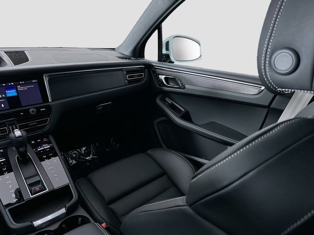 2026 Porsche Macan GTS - Photo 26