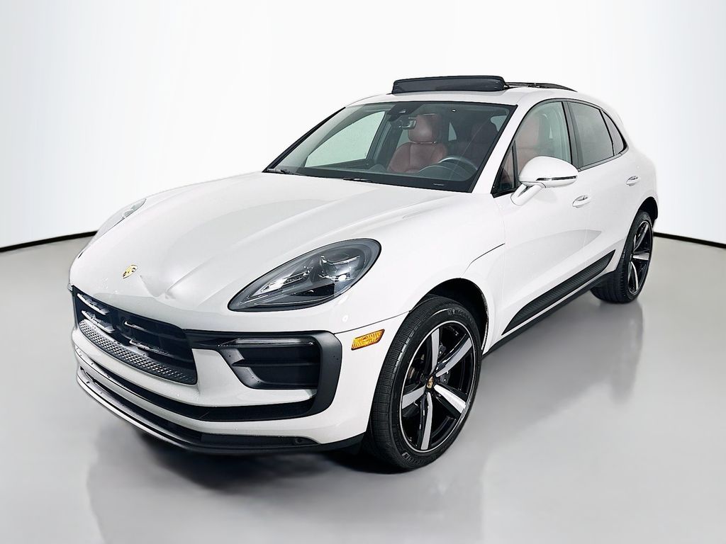 2025 Porsche Macan SUV