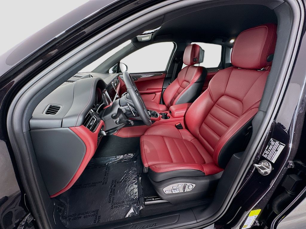 2025 Porsche Macan Base - Photo 5
