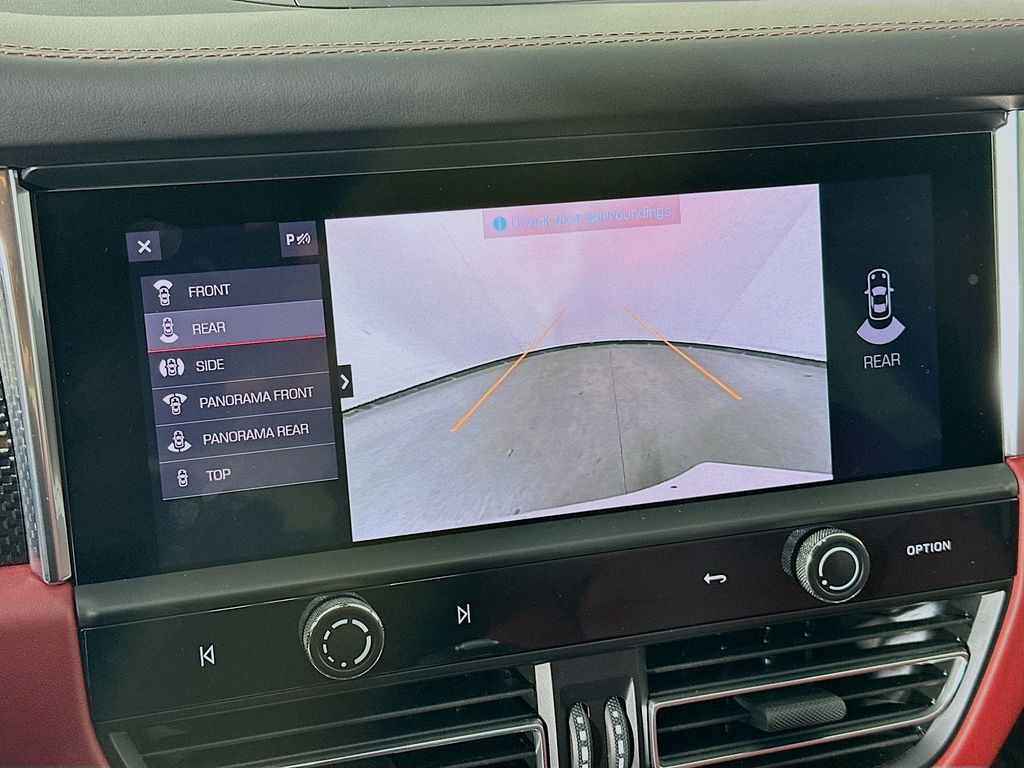 2025 Porsche Macan Base - Photo 16