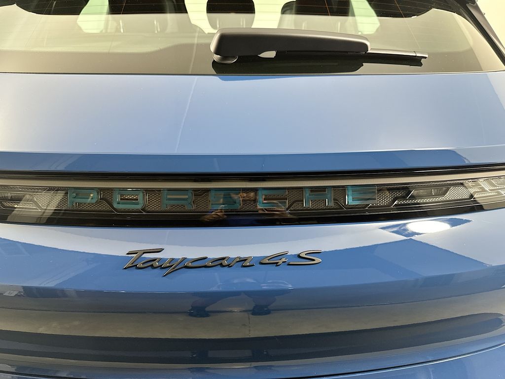 2026 Porsche Taycan S - Photo 34