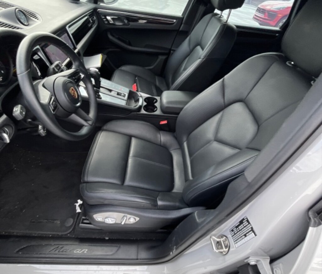 Certified 2023 Porsche Macan SUV