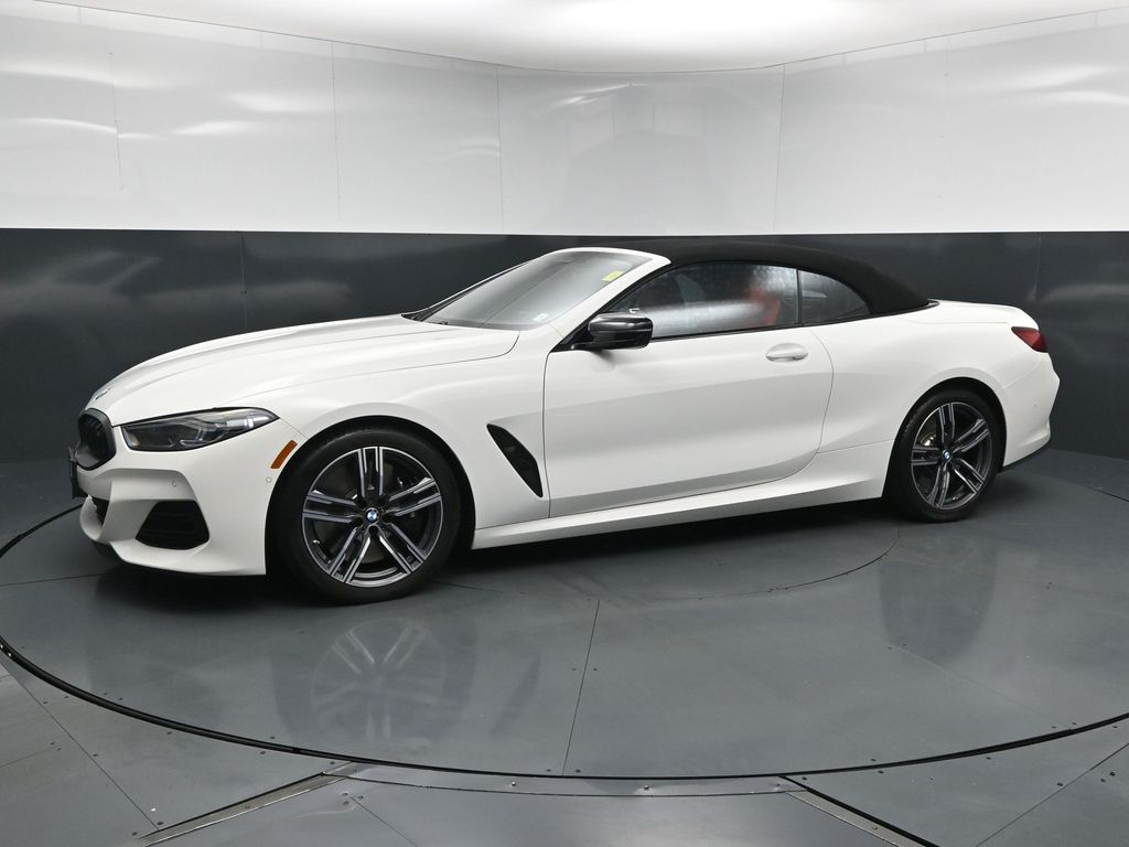 2025 BMW 8 Series M850i