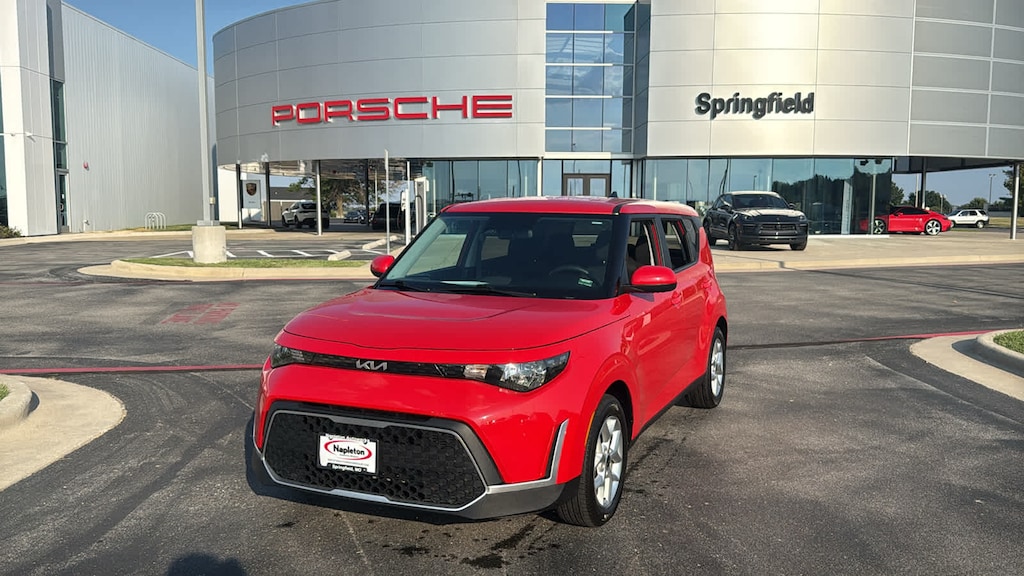 Used 2024 Kia Soul LX Hatchback