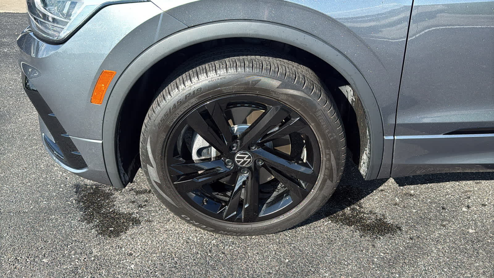 Certified 2023 Volkswagen Tiguan 2.0T SE R-Line Black SUV