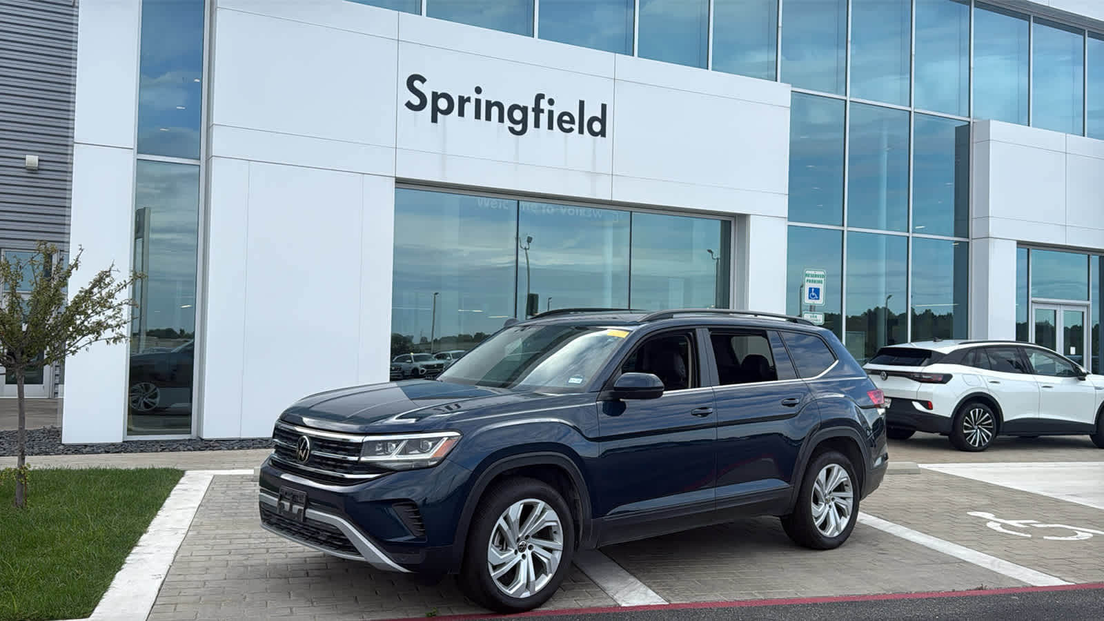 Certified 2023 Volkswagen Atlas 3.6L V6 SE w/Technology SUV