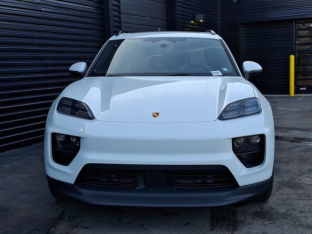 2025 Porsche Macan Base - Photo 10