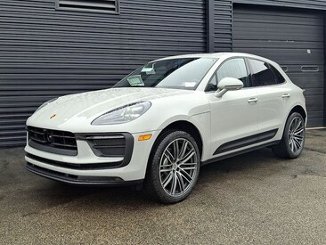 2026 Porsche Macan SUV