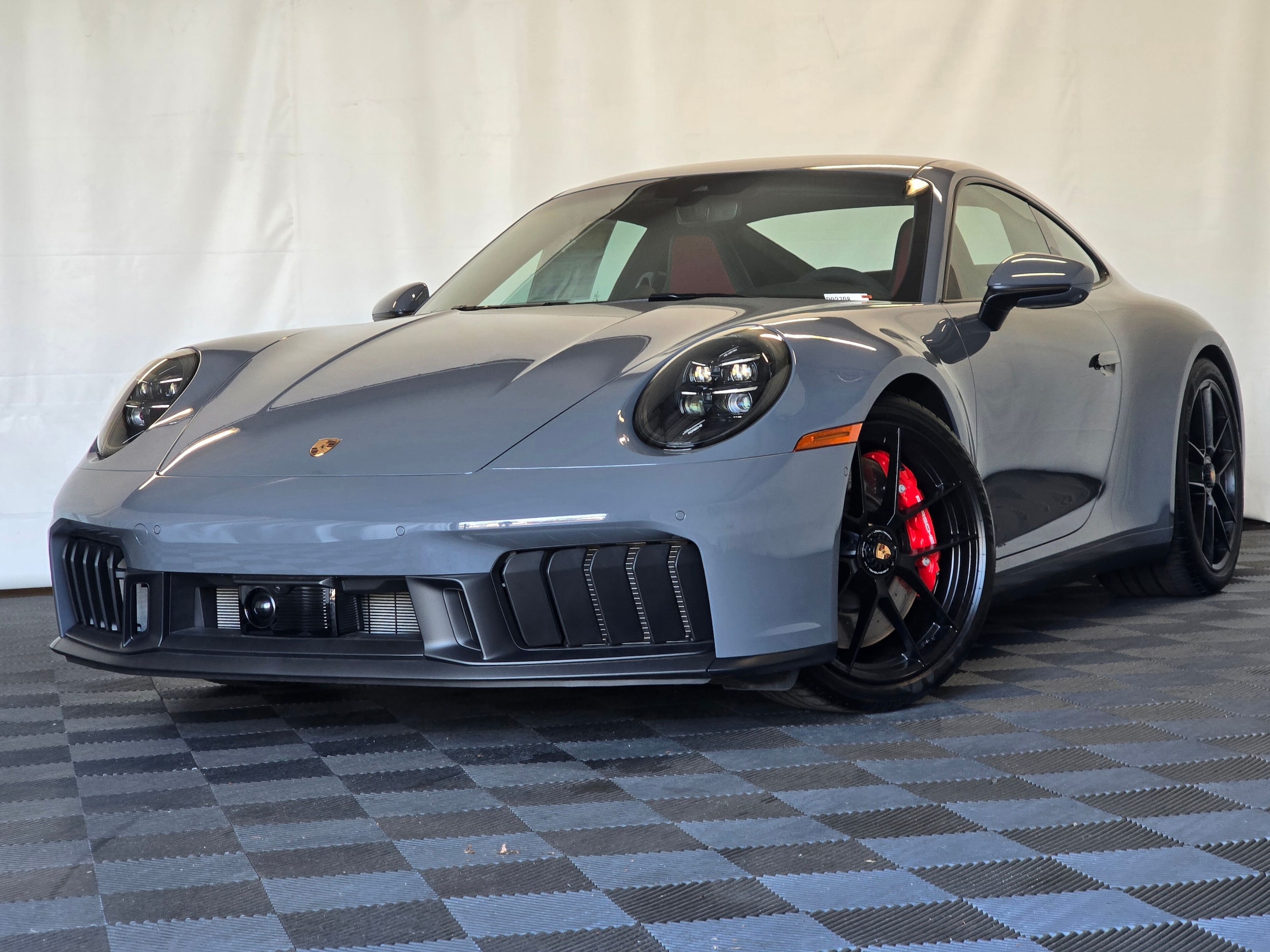2026 Porsche 911 GTS