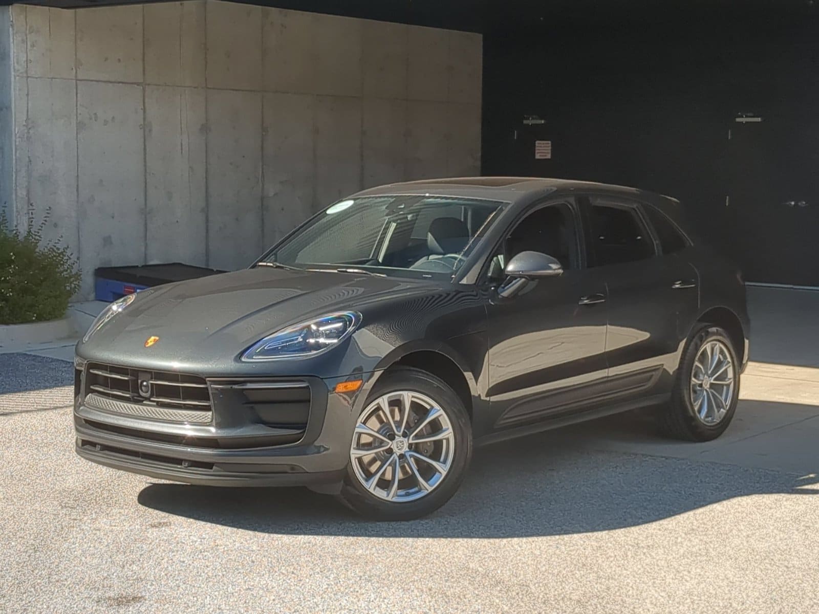2023 Porsche Macan