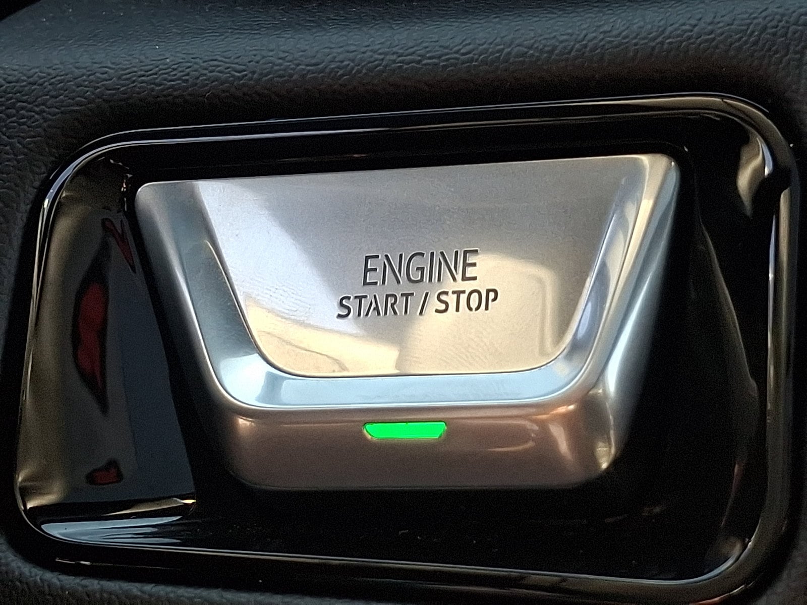 2026 GMC Yukon XL Denali - Photo 27