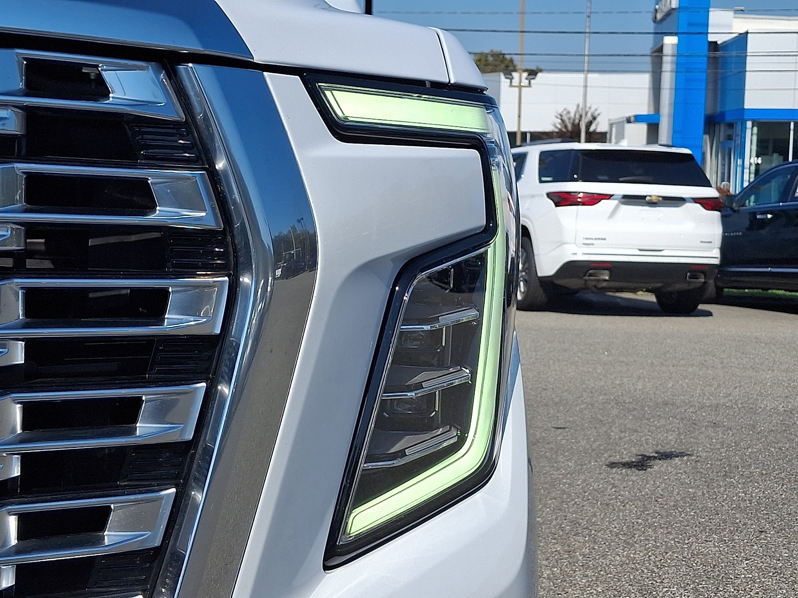 2026 GMC Yukon XL Denali - Photo 9