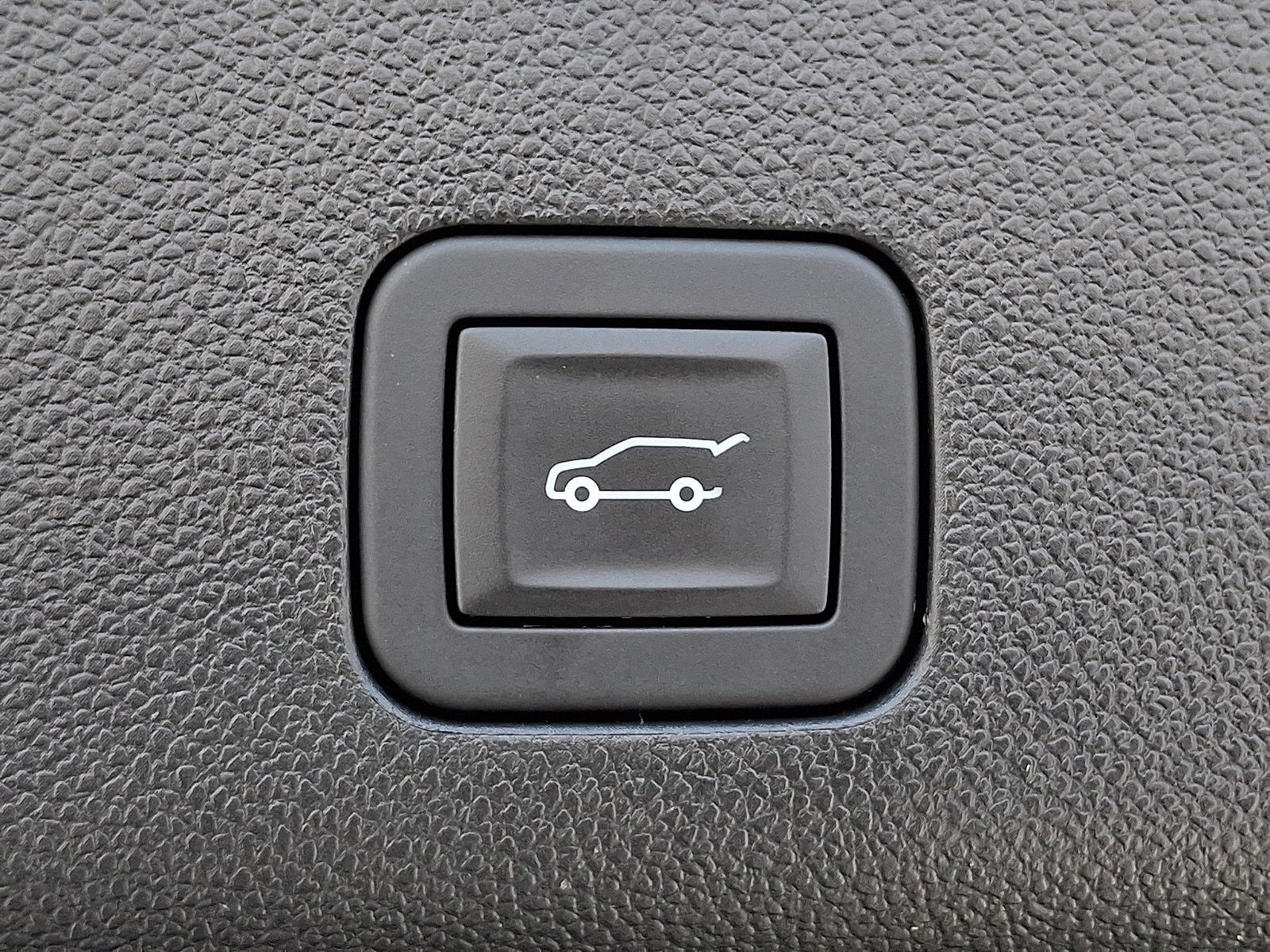 2026 GMC Yukon XL Denali - Photo 32