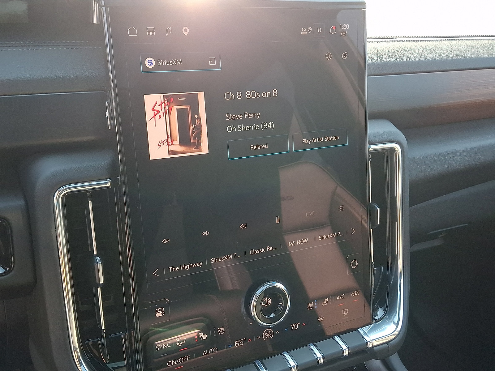 2026 GMC Yukon XL Denali - Photo 21