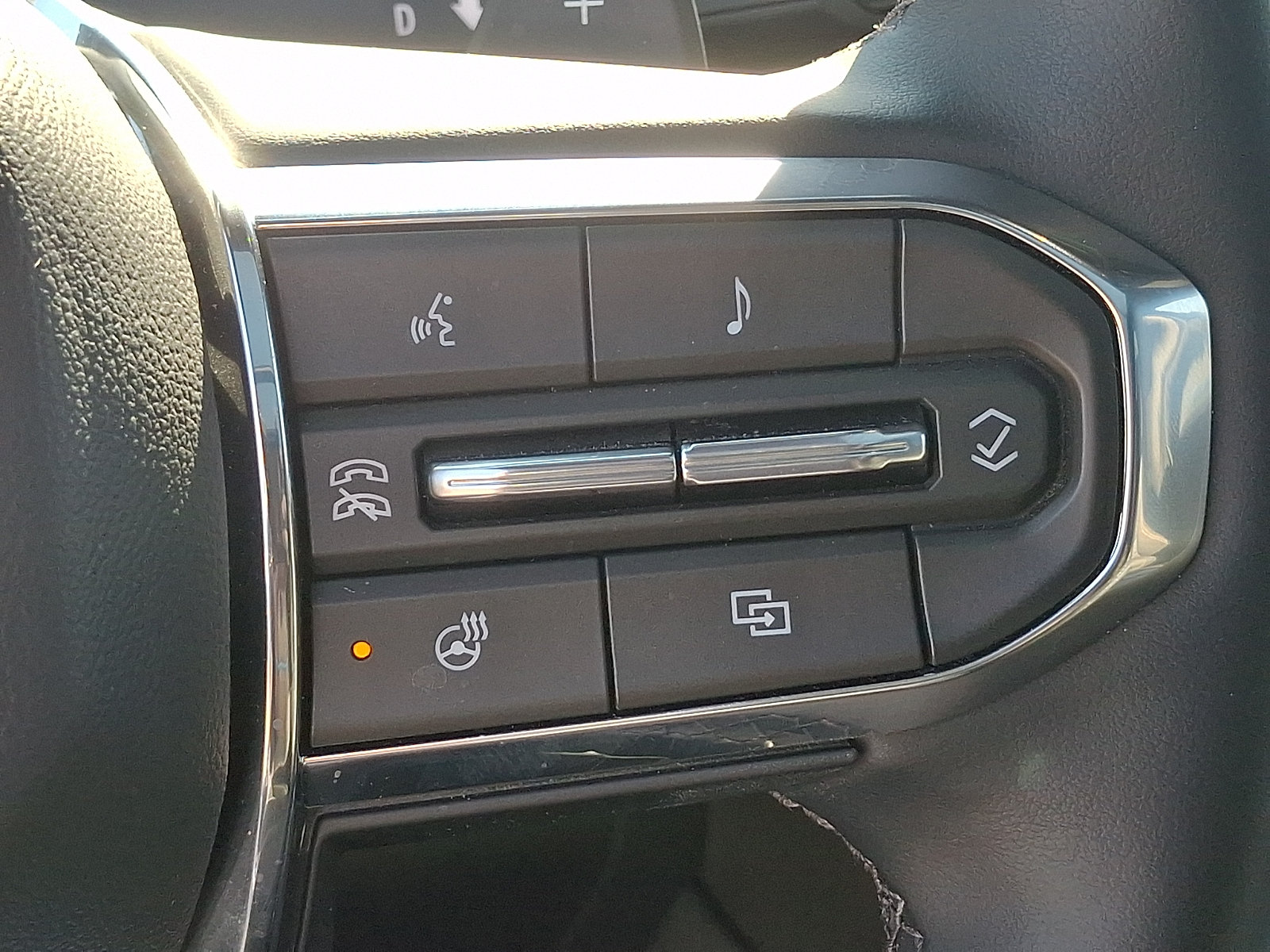 2026 GMC Yukon XL Denali - Photo 26