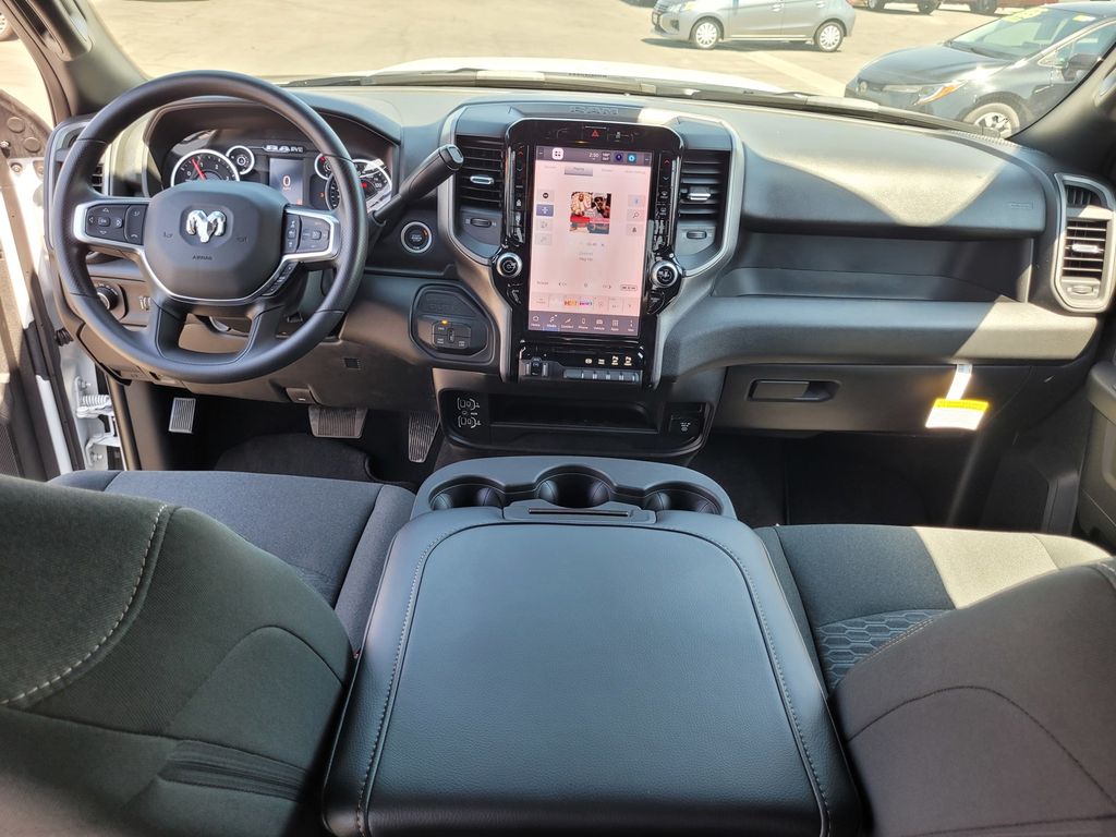 2025 RAM 2500 Tradesman - Photo 13