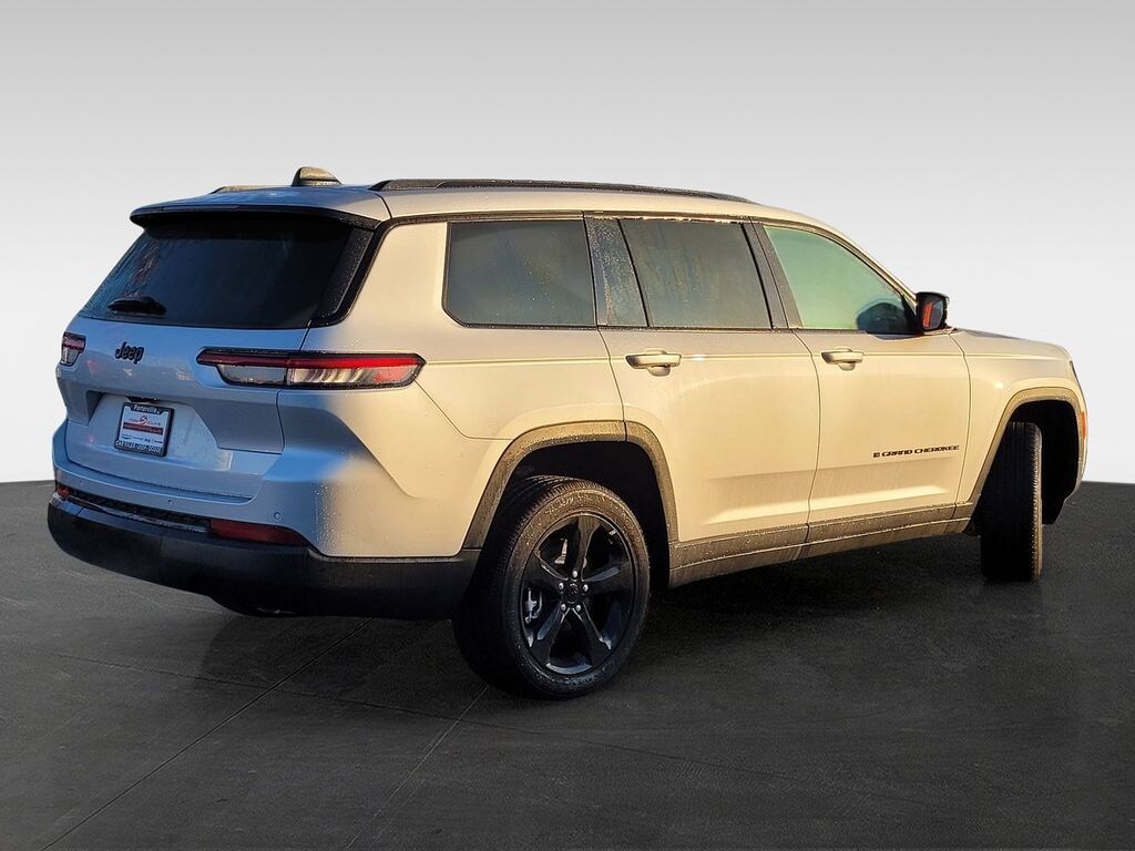 New 2025 Jeep Grand Cherokee L ALTITUDE X 4X2 Sport Utility