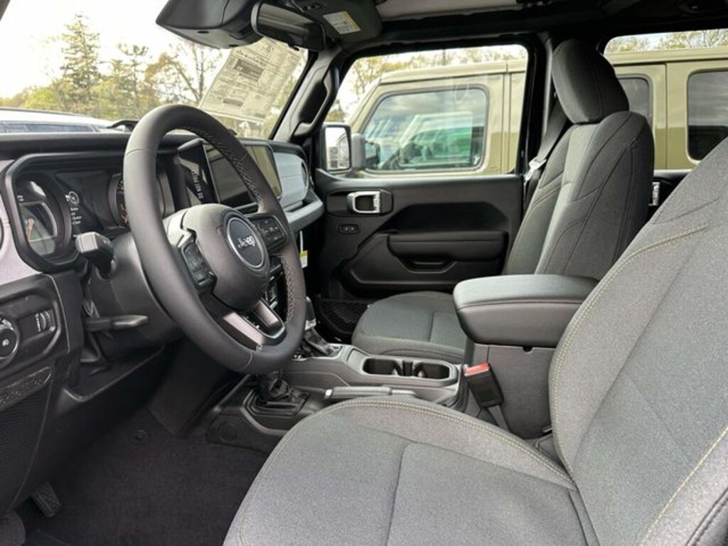 New 2026 Jeep Wrangler 4-DOOR WILLYS Sport Utility