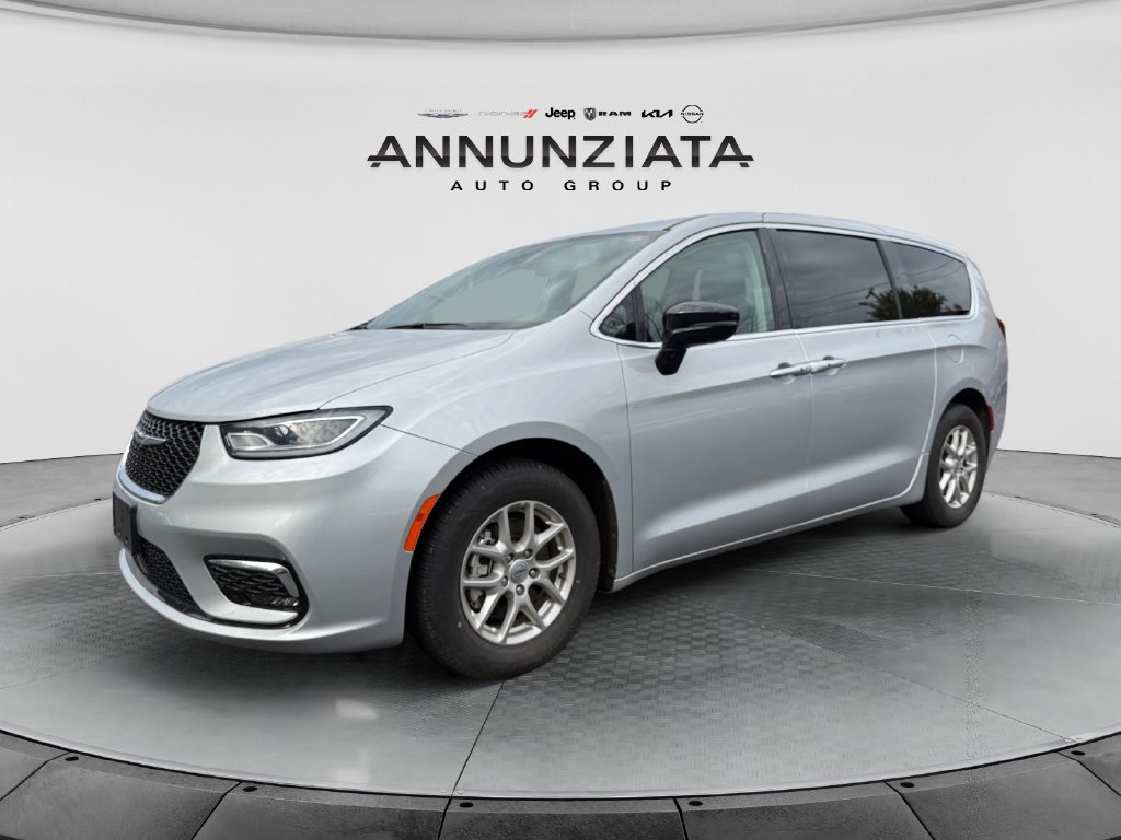 2024 Chrysler Pacifica